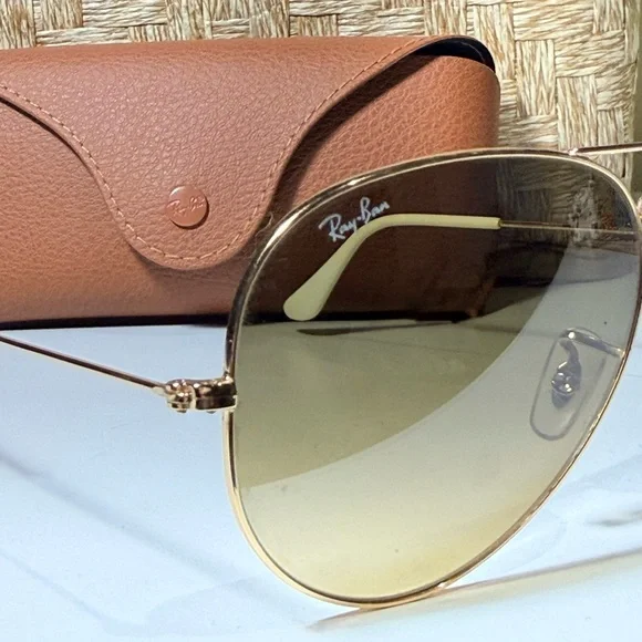 Ray-Ban Gold Frame Aviator Sunglasses - Picture 2 of 7